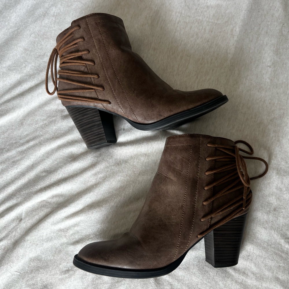 Women’s brown booties